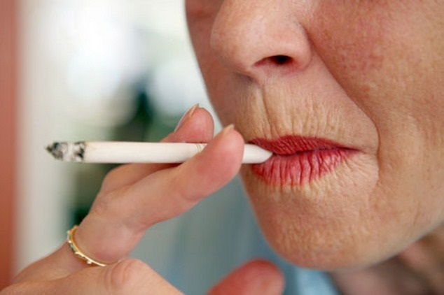 Курение способствует появлению кисетных морщин