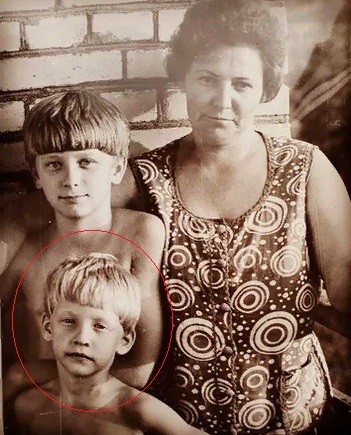 Таким был Сергей Глушко в детстве (на фото он с мамой и старшим братом)